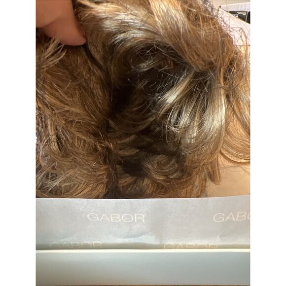 New Eva Gabor Belle Layered Curl Comfort Cap Wig, Buttered Toast - Picture 4 of 5